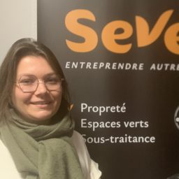 Portrait de Célia HASCOET, chef d’équipe Propreté Multiservices